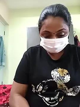 queendivya from StripChat is Freechat