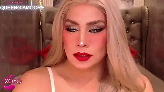 QueenGia_Ts from StripChat