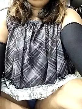 QueenHaryanaa from StripChat