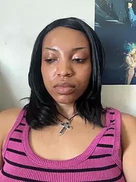 QueenKimi from StripChat is Freechat