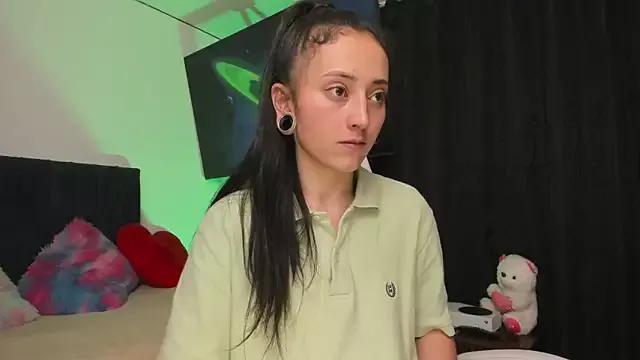 QueenLia from StripChat