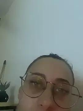 Queenlo_xxx from StripChat