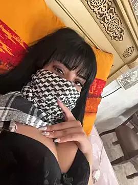 QueenLujaine from StripChat is Freechat