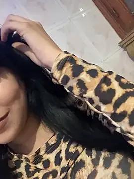 QueenLujaine from StripChat