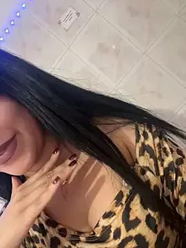 QueenLujaine from StripChat