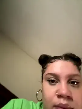 QueenNuttCollector on StripChat 