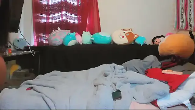 Queenofheartsfaerah from StripChat