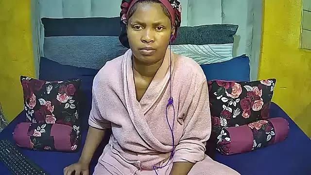 QUEENOFSQUIRT02 from StripChat is Freechat