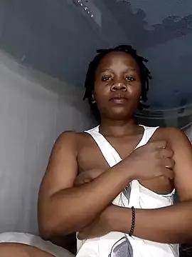 Queentesi from StripChat