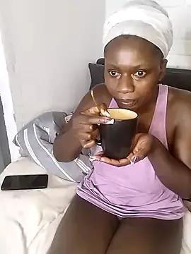 queenveeh from StripChat