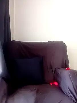 QueenYeeemaya from StripChat