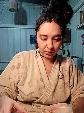 Queenyyy from StripChat is Freechat