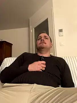 QueueFrenchie from StripChat