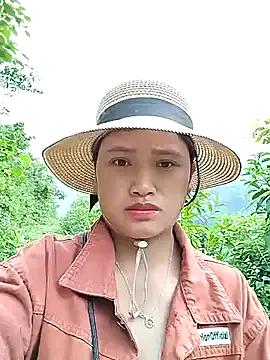 QuynhPhung from StripChat is Freechat