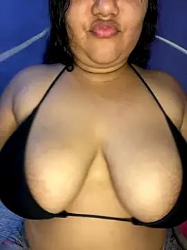 qxmila1 from StripChat is Freechat