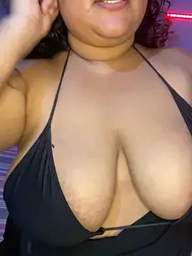 qxmila1 from StripChat is Freechat