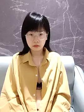 qxyqxy from StripChat