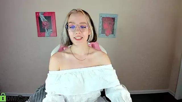 R0cket_bunny from StripChat is Freechat