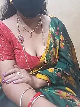 Raashi369 from StripChat