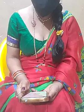 Raashi369 from StripChat