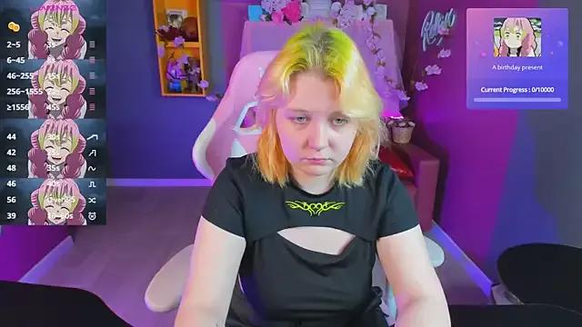 Rabbitcute_ from StripChat
