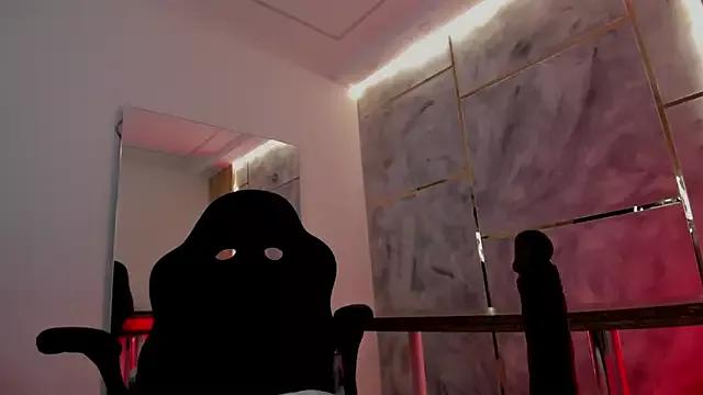 Raben_Enigma from StripChat is Freechat