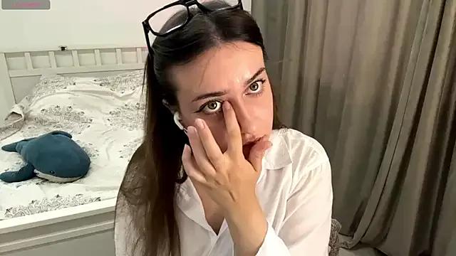 Try our streaming cams variety and talk on a personal level with our adorable girls streamers, showing off their bountiful shapes and dildos.