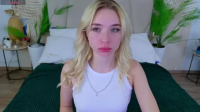 Try our streaming cams variety and talk on a personal level with our adorable girls streamers, showing off their bountiful shapes and dildos.