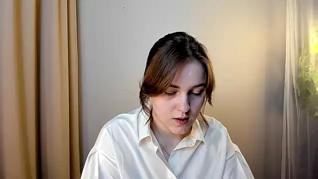 Rada_Woods from StripChat