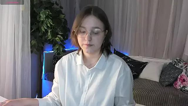 Rada_Woods from StripChat