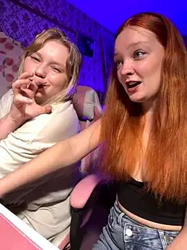 Radiants_two from StripChat is Freechat