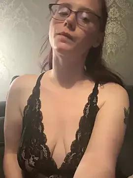 raen001 from StripChat is Freechat
