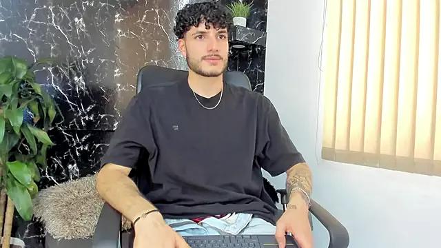 Rafael_Mendezz from StripChat