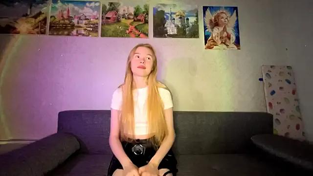 Try our streaming cams variety and talk on a personal level with our adorable girls streamers, showing off their bountiful shapes and dildos.