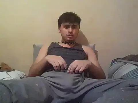 Randomguyperu from StripChat is Freechat