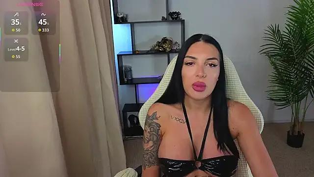 Raven_Ink from StripChat is Freechat
