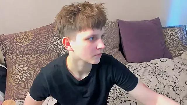 Raven_Radiant from StripChat is Freechat