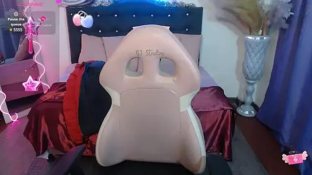 Try our streaming cams variety and talk on a personal level with our adorable girls streamers, showing off their bountiful shapes and dildos.
