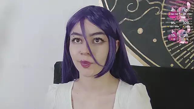 RavennMoonn from StripChat is Freechat