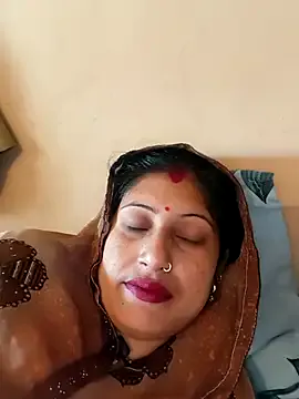 Rayal_bhabi on StripChat 