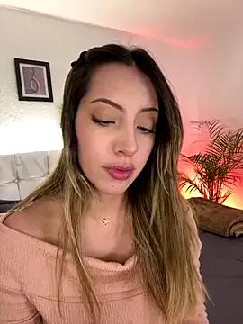 Rebbecawhite_meow from StripChat