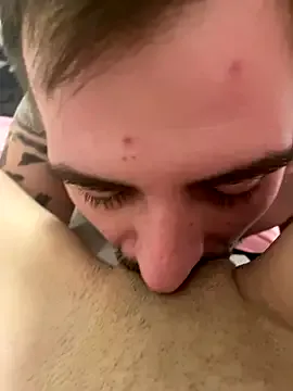 rebebia13 on StripChat 