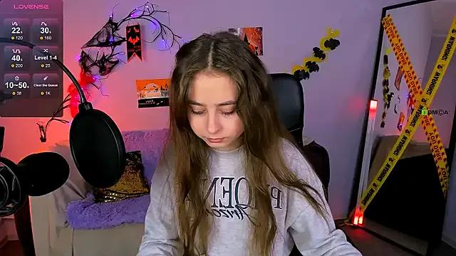 rebecca_smile from StripChat is Freechat