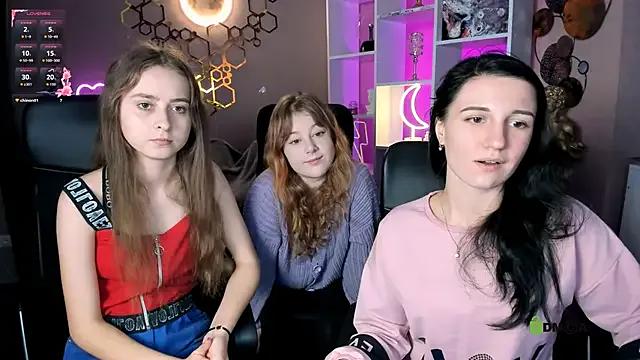 Try our streaming cams variety and talk on a personal level with our adorable girls streamers, showing off their bountiful shapes and dildos.