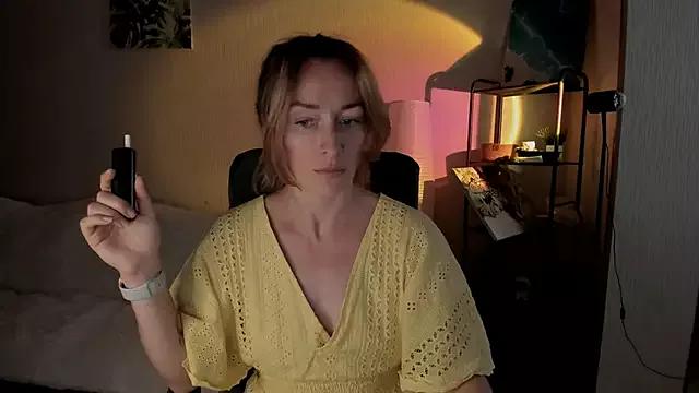 RebeccaMartinez from StripChat
