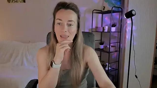 RebeccaMartinez from StripChat