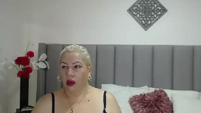 RebeccaSiinss from StripChat