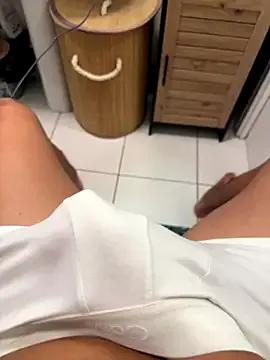 RebeuHetero12 from StripChat is Freechat