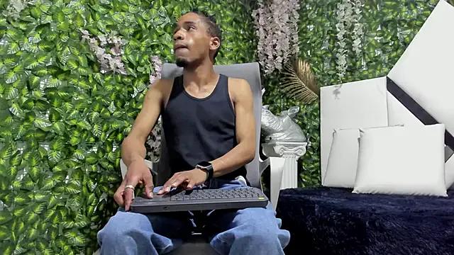 REDBRYAN_EBANO from StripChat is Freechat