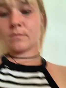 RedLayla from StripChat is Freechat